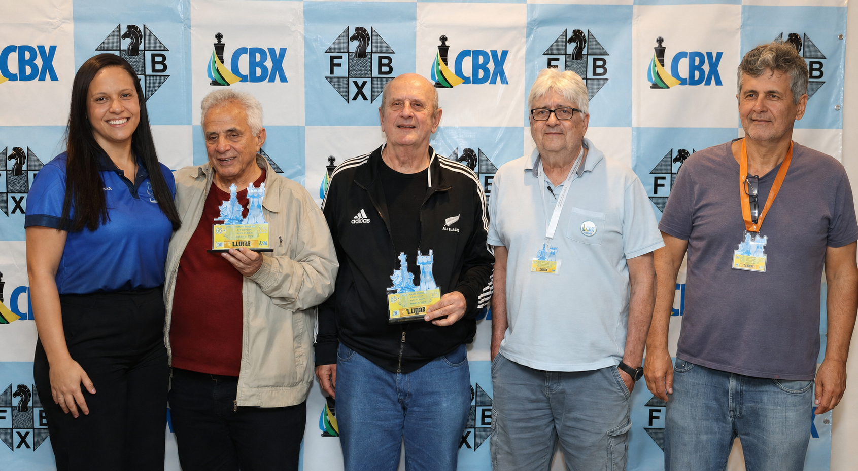 Pódio do Blitz Sênior 65+ do FENASEN 2026, com FM Máximo Valério Macedo em primeiro lugar